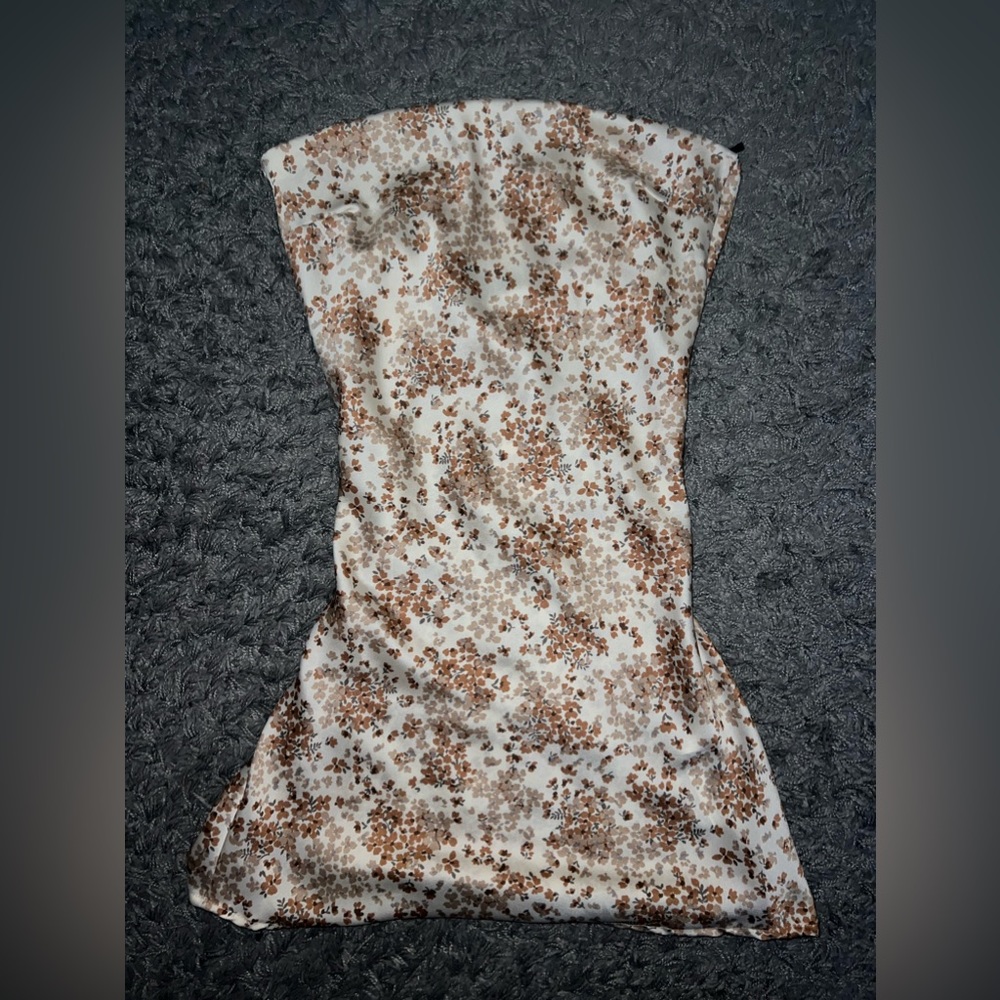 Brand new silk dress. Pink/cream